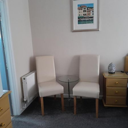 Relax At Rosscourt Guest House-Free On Site Parking (Adults Only) Bournemouth Buitenkant foto