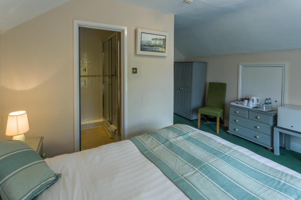 Relax At Rosscourt Guest House-Free On Site Parking (Adults Only) Bournemouth Buitenkant foto