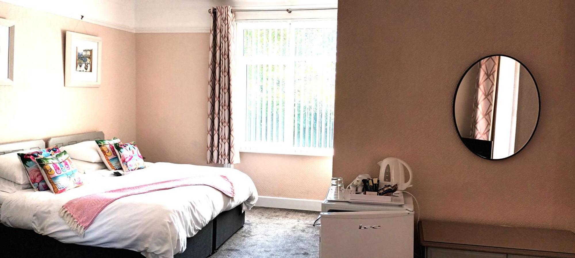Relax At Rosscourt Guest House-Free On Site Parking (Adults Only) Bournemouth Buitenkant foto