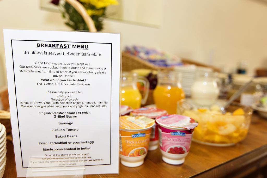 Relax At Rosscourt Guest House-Free On Site Parking (Adults Only) Bournemouth Buitenkant foto